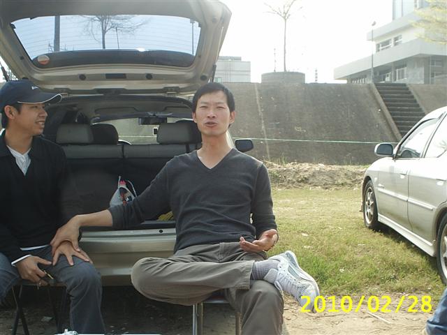 不良師兄在百忙之餘還幫飛友調機